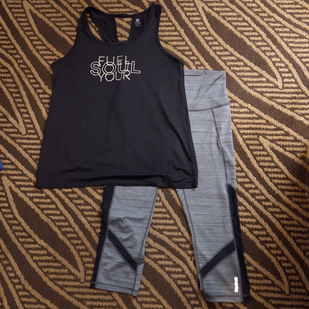 Reebok+Champion --Set of two --size M